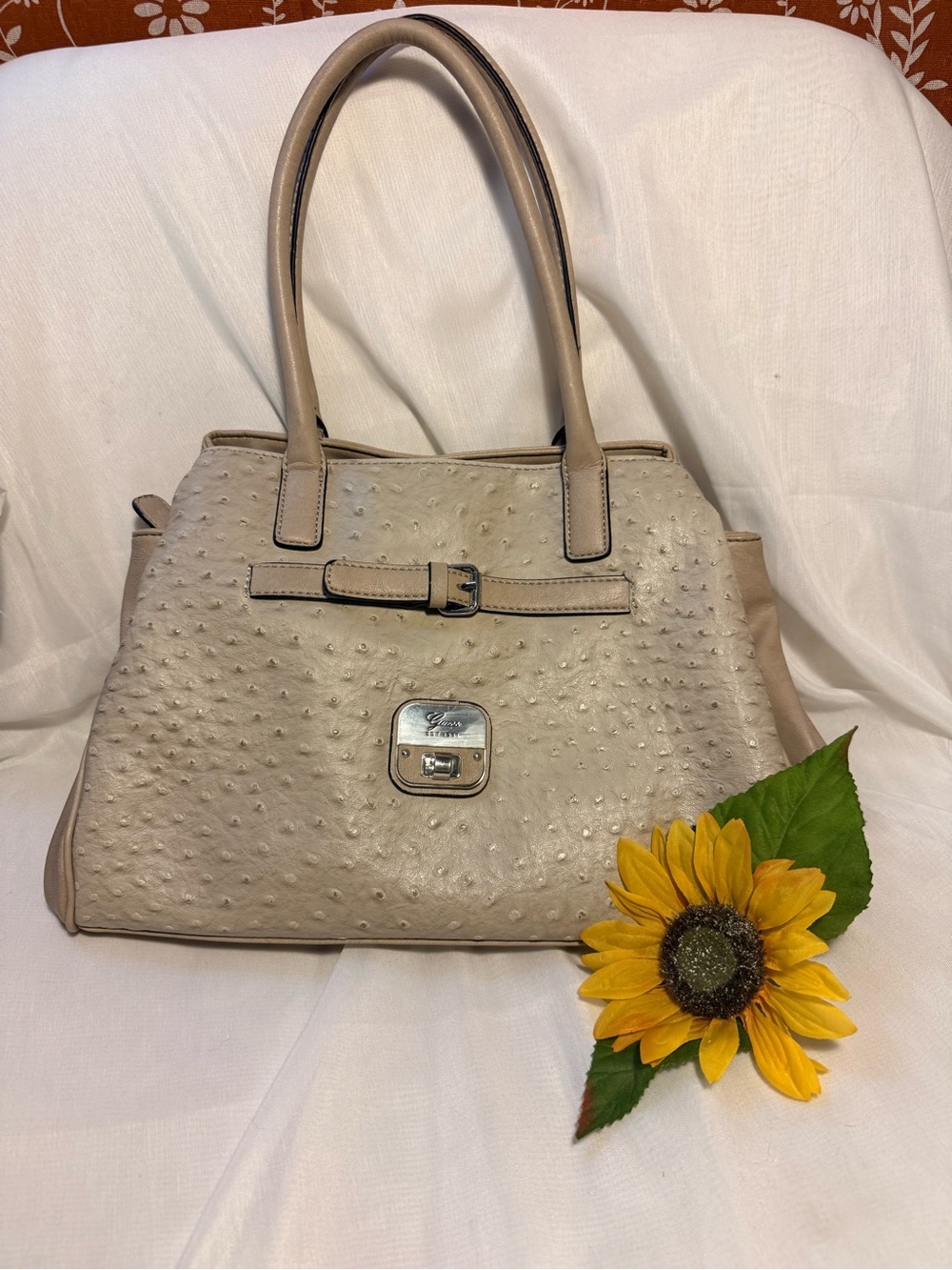 Vintage Guess Beige Ostrich-Texture Shoulder Bag Y2K
